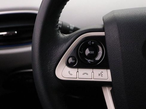 Used 2016 Toyota Prius Four Touring image 11