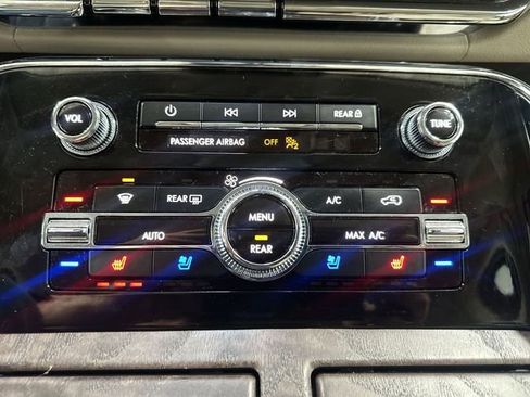 Used 2023 Lincoln Navigator Reserve w/ Equipment Group 201A image 18