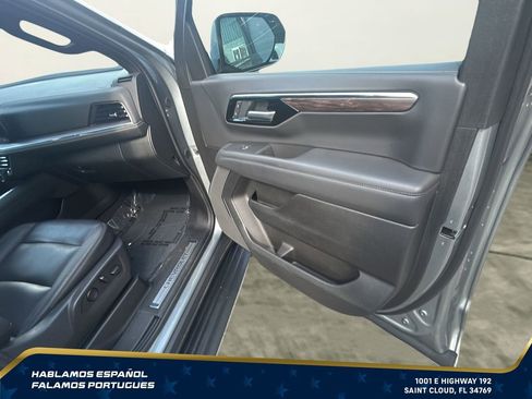 Used 2025 Chevrolet Tahoe LT AWD/4WD image 32