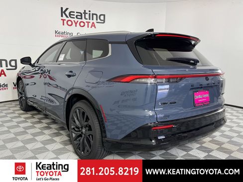 New 2025 Toyota Crown Signia image 10