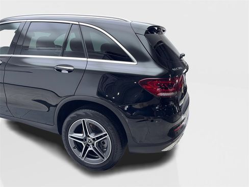 Used 2022 Mercedes-Benz GLC 300 w/ AMG Line image 19