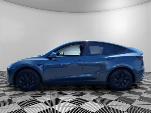Used 2023 Tesla Model Y Long Range AWD/4WD image 8