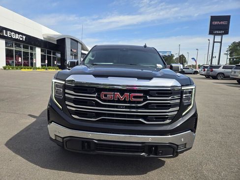 Used 2023 GMC Sierra 1500 SLT w/ SLT Premium Plus Package AWD/4WD image 5