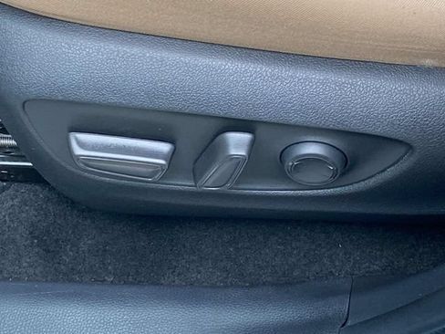 Used 2022 Toyota RAV4 XLE FWD image 14