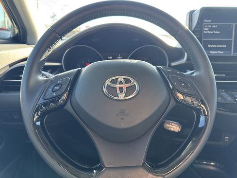 Used 2021 Toyota C-HR Limited image 35