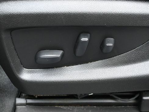 Used 2020 GMC Yukon SLE image 10