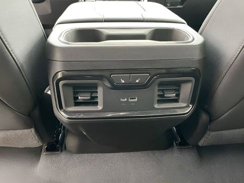 Used 2024 GMC Sierra 1500 AT4 w/ Technology Package image 36