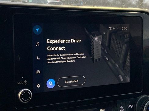 Used 2025 Toyota Highlander LE image 21