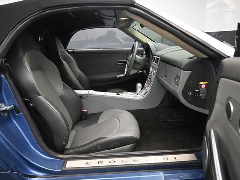 Used 2005 Chrysler Crossfire Limited RWD image 18