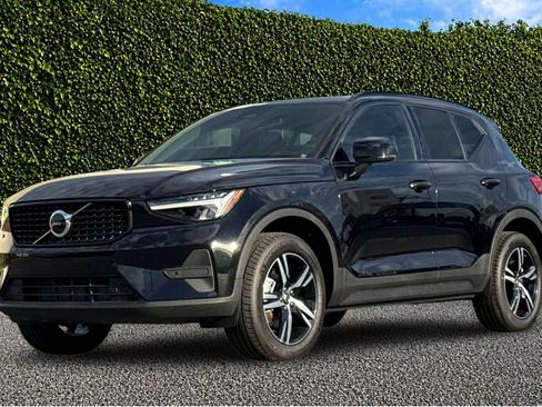 New 2026 Volvo XC40 B4 Core w/ Protection Package Premier FWD image 1