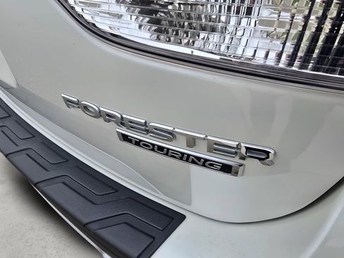 Used 2019 Subaru Forester Touring AWD/4WD image 10