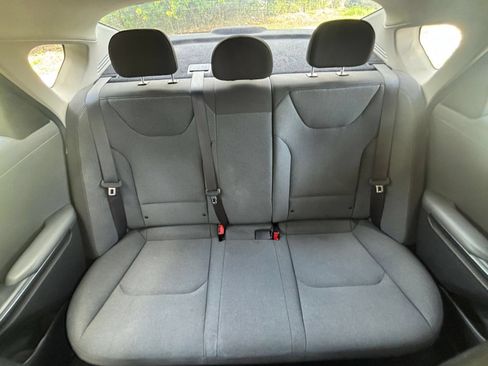 Used 2025 Kia K4 FWD image 40