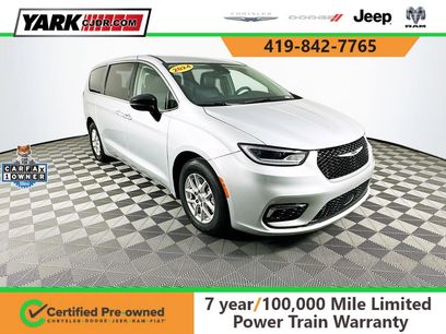 Certified 2024 Chrysler Pacifica Touring-L