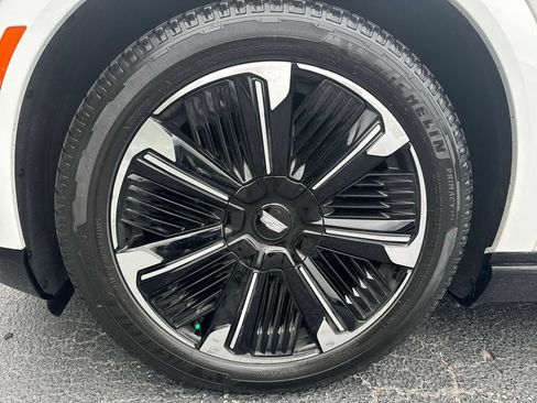 Used 2025 Cadillac Escalade IQ Sport 2 AWD/4WD image 12