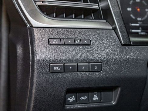 Used 2025 Lexus GX 550 AWD/4WD image 17