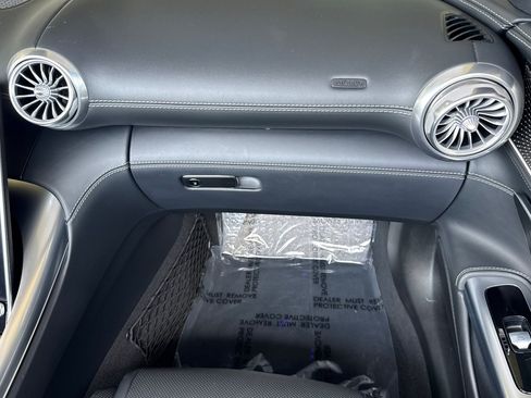 Certified 2023 Mercedes-Benz SL 43 AMG image 32