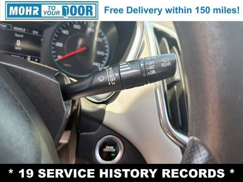 Used 2019 Chevrolet Equinox LS w/ LS Convenience Package FWD image 17
