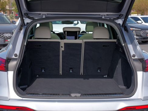 Used 2025 Audi Q5 Premium Plus w/ Premium Plus image 36