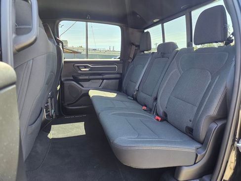 Used 2019 RAM 1500 Big Horn AWD/4WD image 17