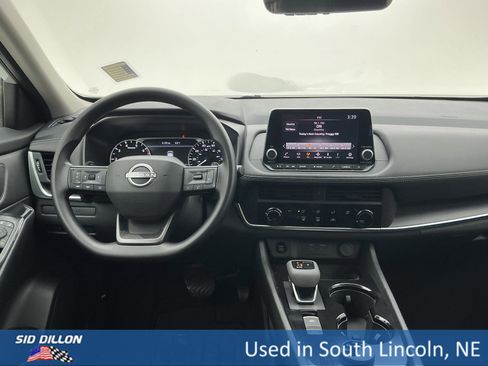 Used 2025 Nissan Rogue S image 20