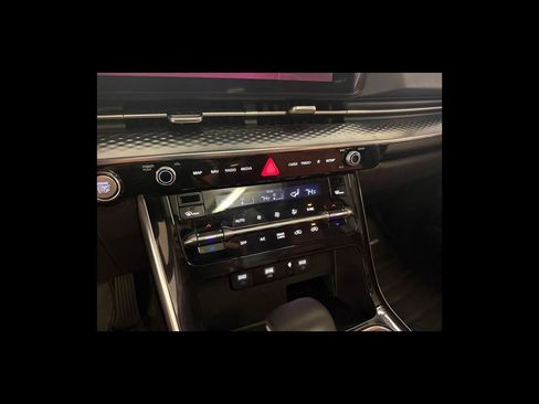 Used 2024 Kia Carnival SX Prestige FWD image 23