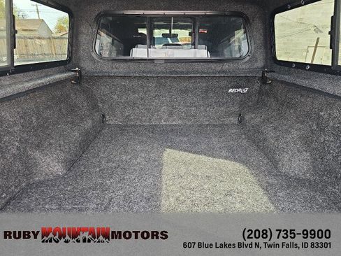 Used 2023 Jeep Gladiator Rubicon w/ Cold Weather Group image 34