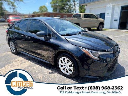 Used 2020 Toyota Corolla LE FWD image 4