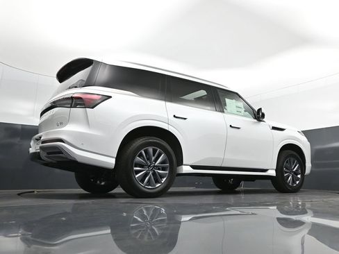 New 2026 INFINITI QX80 Pure image 45