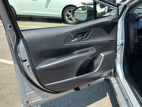 Used 2024 Toyota Prius Prime FWD image 8