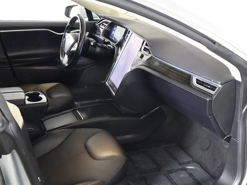 Used 2016 Tesla Model S 75D image 23