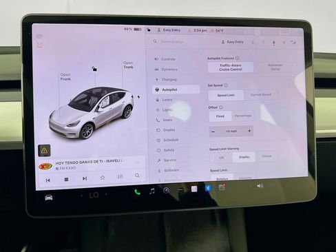 Used 2021 Tesla Model Y Long Range image 14