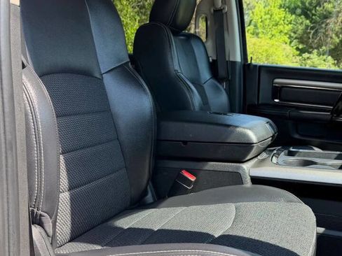 Used 2018 RAM 2500 Big Horn w/ Sport Appearance Group AWD/4WD image 28