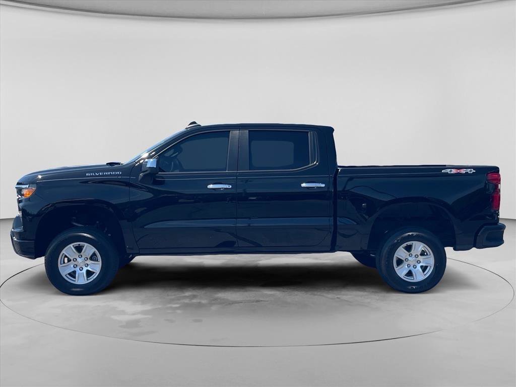 Used 2023 Chevrolet Silverado 1500 Custom AWD/4WD image 4