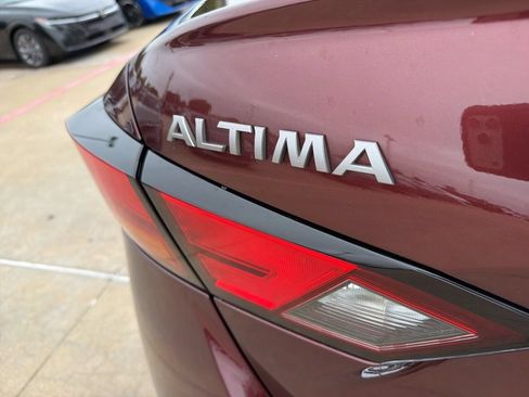 Used 2023 Nissan Altima 2.5 SV AWD/4WD image 10