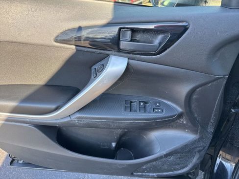 Used 2022 Mitsubishi Eclipse Cross ES image 19