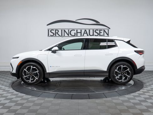 Used 2025 Chevrolet Equinox EV LT w/ Comfort Package FWD image 8