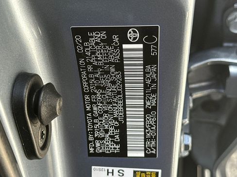 Used 2020 Toyota Corolla LE w/ Carpet Mat Package (TMS) image 28