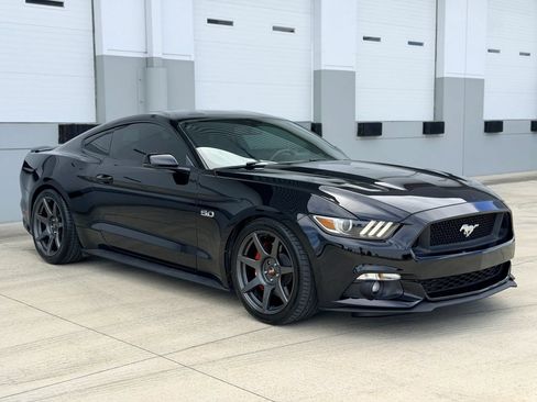 Used 2015 Ford Mustang GT Premium RWD image 7