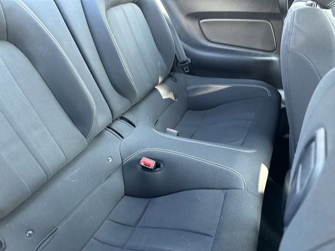 Used 2020 Ford Mustang Coupe image 21