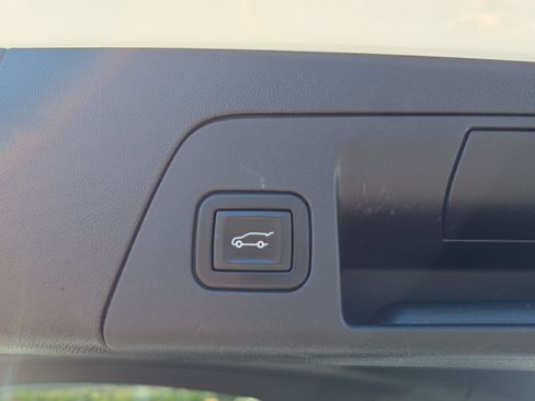 Certified 2023 Buick Envision Avenir AWD/4WD image 27