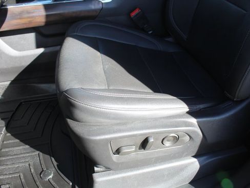 Used 2022 GMC Sierra 1500 SLT image 38