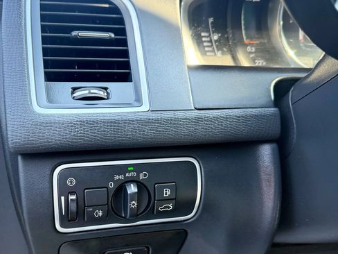 Used 2017 Volvo XC60 T5 Dynamic w/ Preferred Option Package image 23