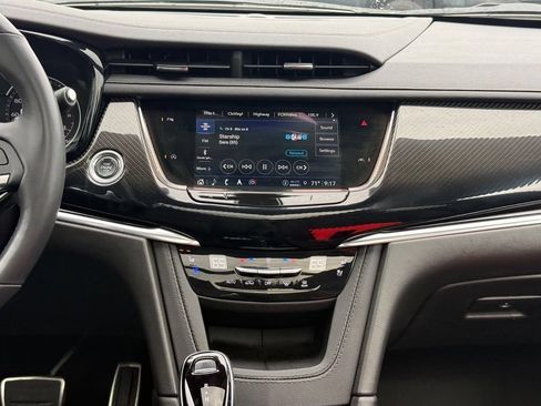 Used 2024 Cadillac XT6 Sport w/ LPO, Floor Liner Package AWD/4WD image 12