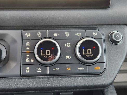 Used 2023 Land Rover Defender 110 75th Limited Edition AWD/4WD image 18