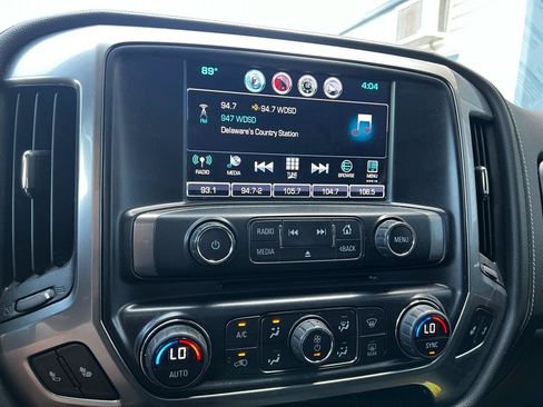 Used 2016 Chevrolet Silverado 1500 LTZ AWD/4WD image 22