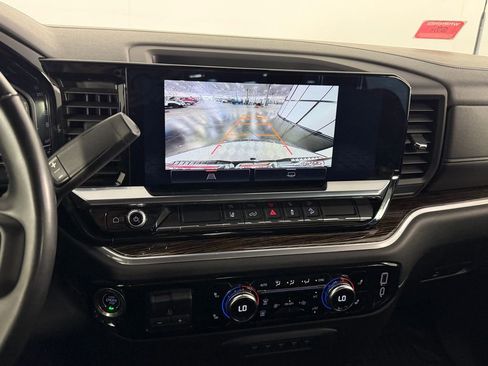 Used 2024 GMC Sierra 2500 SLE image 19