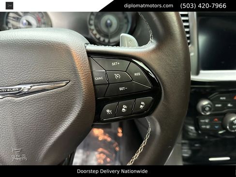 Used 2019 Chrysler 300 S w/ Safetytec Plus Group image 28