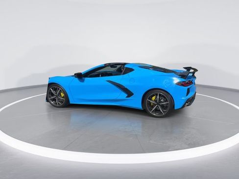 Used 2023 Chevrolet Corvette Stingray Premium Cpe w/ Z51 Performance Package RWD image 8