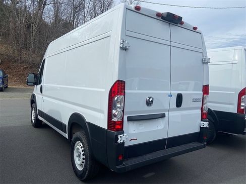 Used 2024 RAM ProMaster 2500 w/ Safety Group image 2