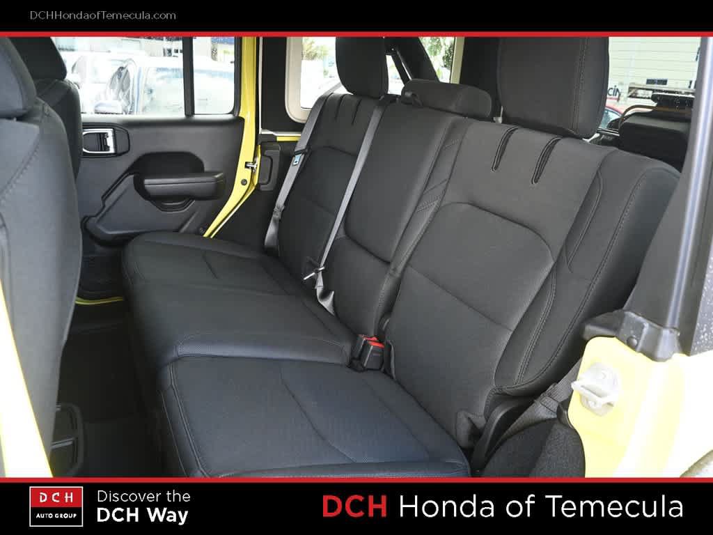 Used 2023 Jeep Wrangler Unlimited w/ Convenience Group AWD/4WD image 19